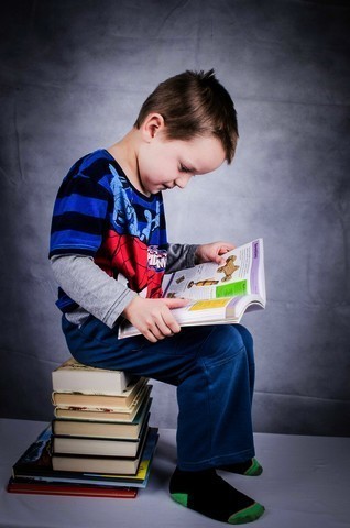 Doit-on aider les enfants à faire leurs devoirs ?