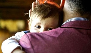 Depuis qu'il a 28 mois, notre fils nous réveille toutes les nuits.