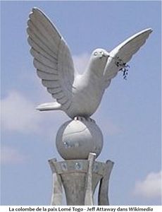 Colombe de la paix Lom&eacute; Togo Wikimedia